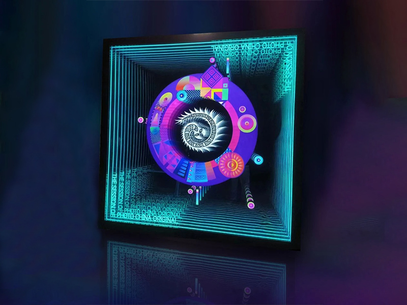 How Infinity Mirror Technology is Revolutionizing Retail Displays and Advertising